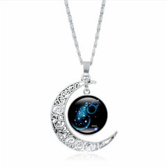 Fashionable Lovely Moon Necklace