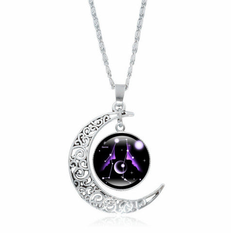 Fashionable Lovely Moon Necklace