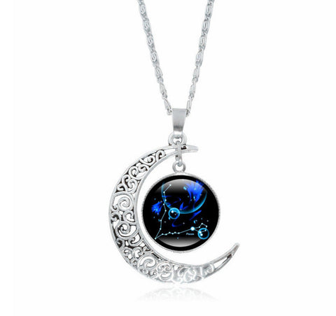 Fashionable Lovely Moon Necklace